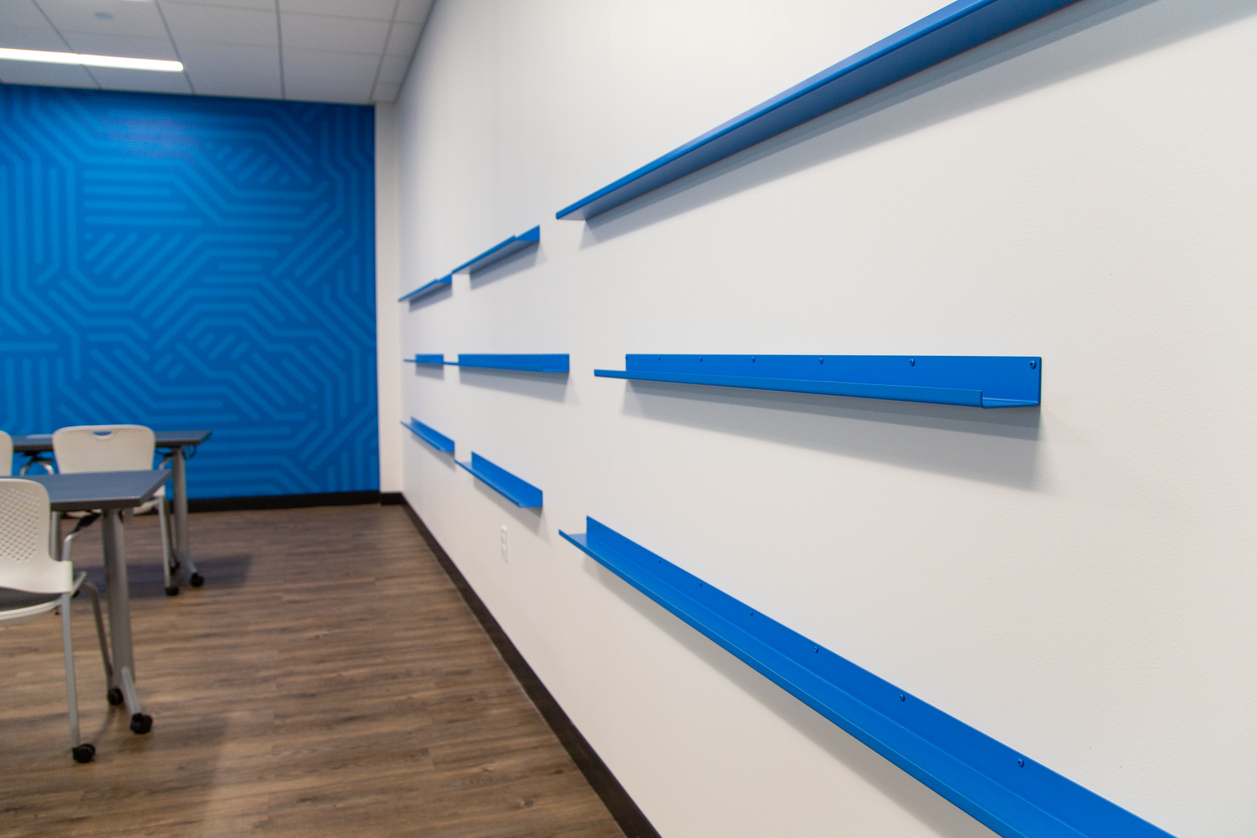 Image de marque du mobilier de bureau continental du campus PA Cyber ​​Greensburg