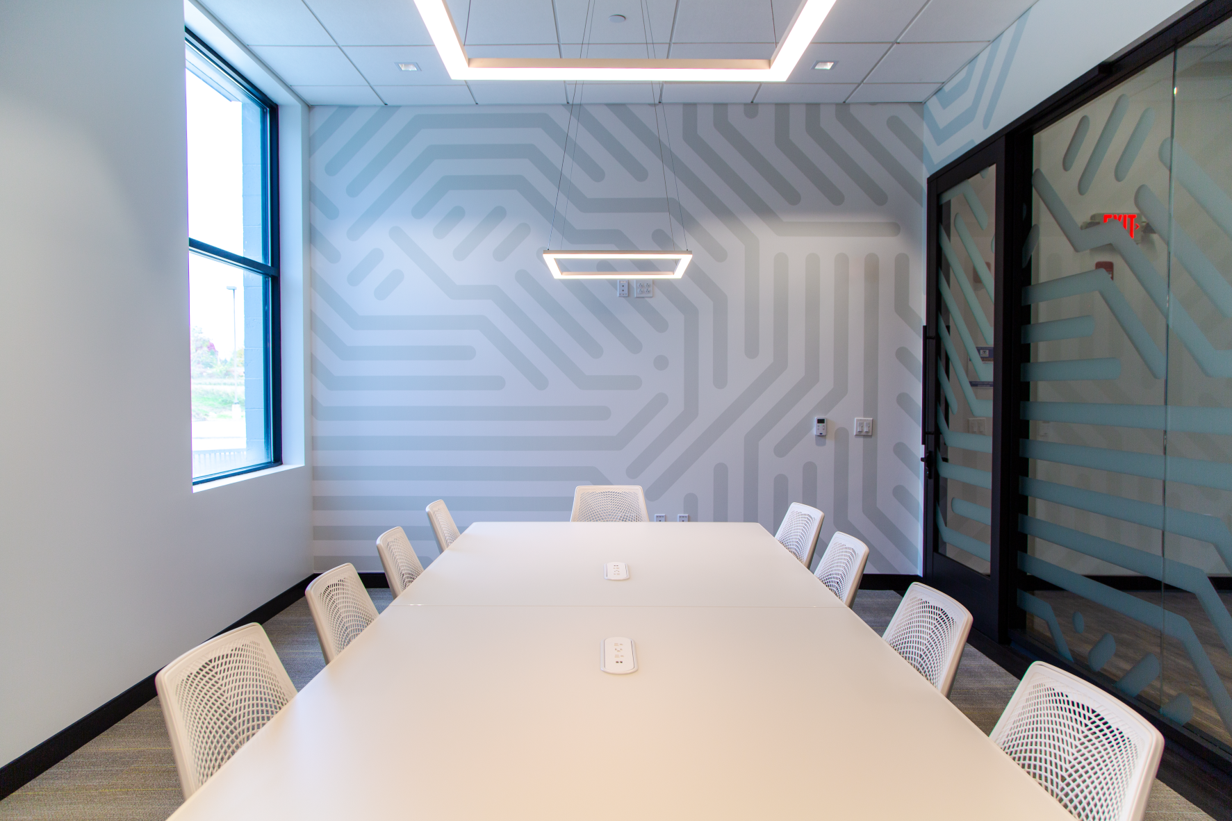 Image de marque du mobilier de bureau continental du campus PA Cyber ​​Greensburg